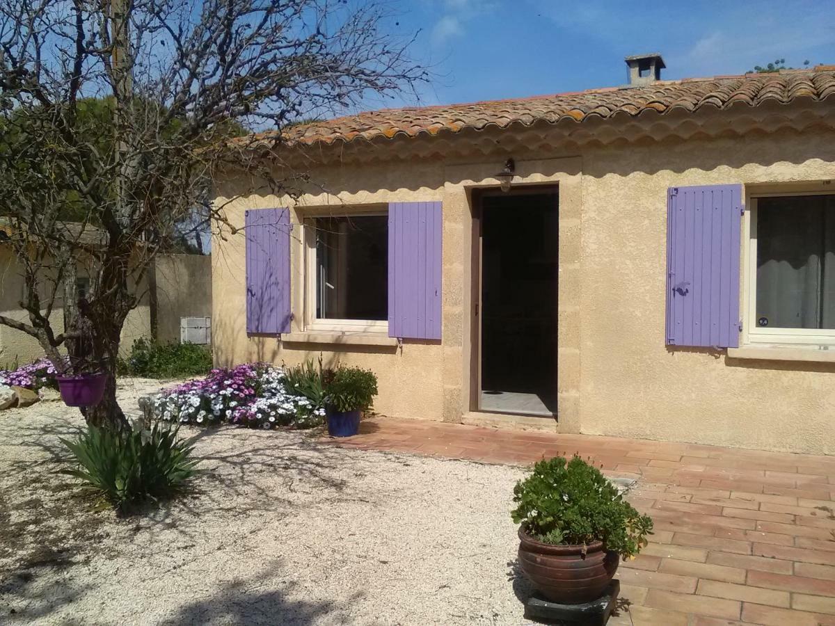 Gite De Charme Guest House Arles Exterior photo